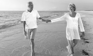 Couple Âgé Plage